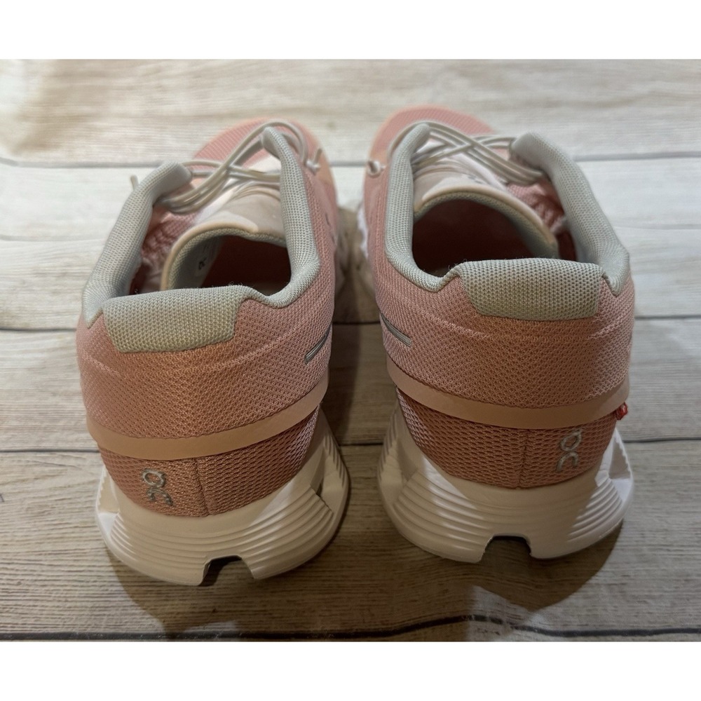 On Cloud Pink Running Sneaker Shoes - Women's Size 11.0 - EXCELLENT - Picture 4 of 7